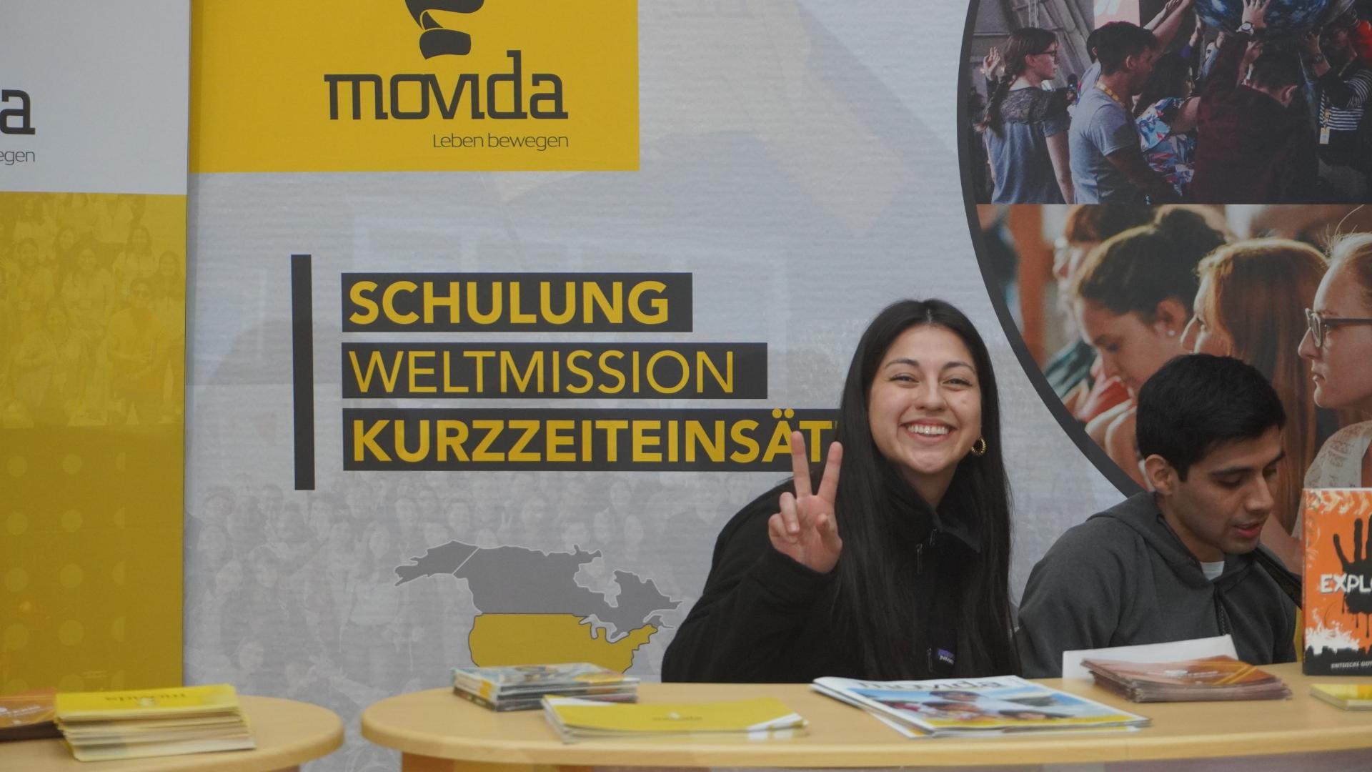 Missionarin am MOWIDA-Stand auf der JUMIKO Franken 2023